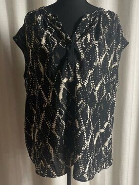 Simply Vera Wang Black & Cream Printed Cap-Sleeve Women's Top